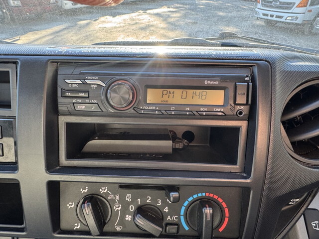 日野デュトロ冷凍車（冷蔵車）小型（2t・3t）[写真08]