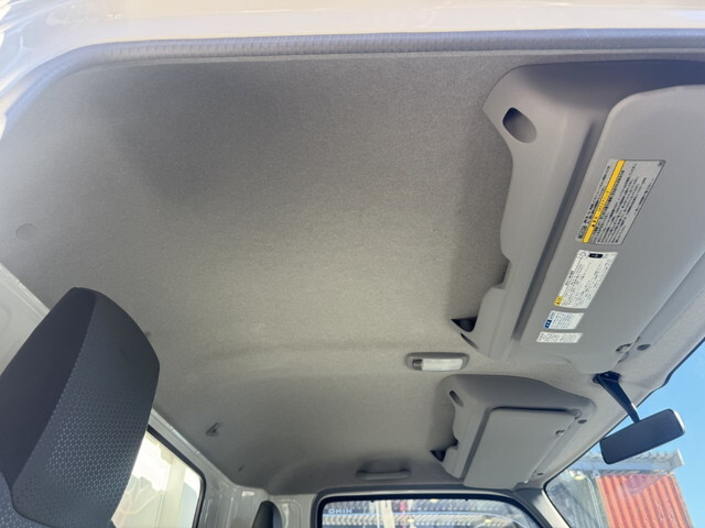 日野デュトロ冷凍車（冷蔵車）小型（2t・3t）[写真09]