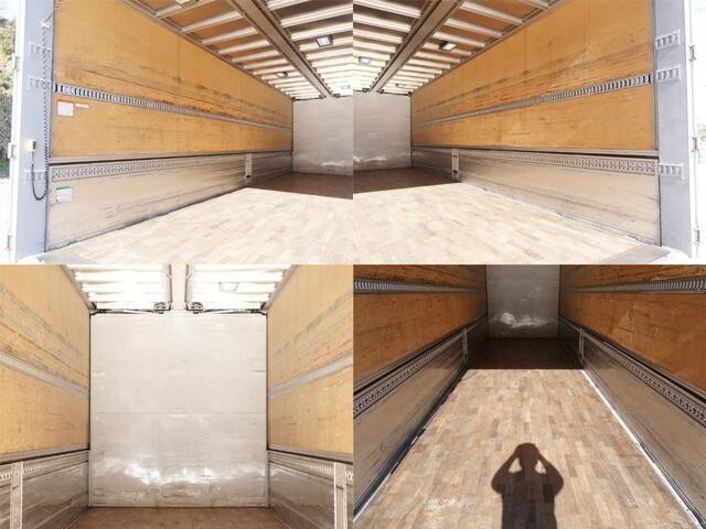 いすゞギガアルミウイング大型（10t）[写真15]