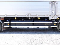 いすゞギガアルミウイング大型（10t）[写真23]