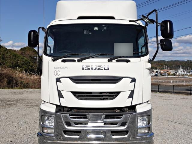 いすゞギガアルミウイング大型（10t）[写真03]