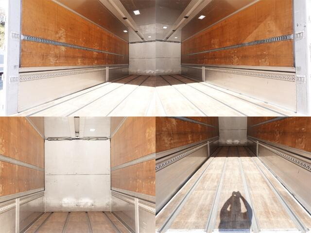 日野プロフィアアルミウイング大型（10t）[写真13]