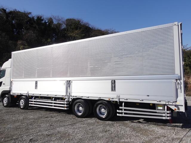 日野プロフィアアルミウイング大型（10t）[写真09]