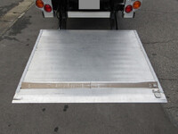 日野デュトロアルミバン小型（2t・3t）[写真15]