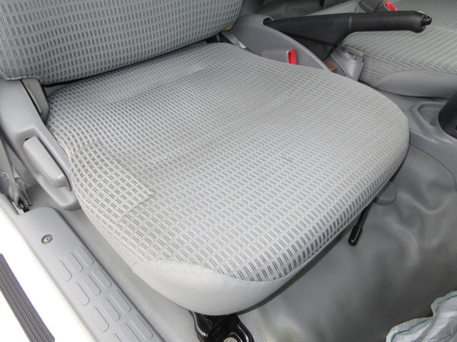 日野デュトロアルミバン小型（2t・3t）[写真19]