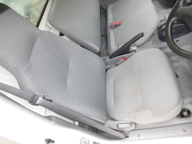 日野デュトロアルミバン小型（2t・3t）[写真20]