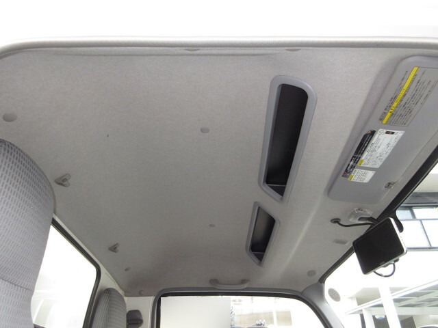 日野デュトロアルミバン小型（2t・3t）[写真23]