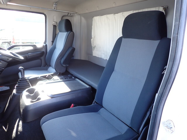 日野レンジャーアルミウイング増トン（6t・8t）[写真36]