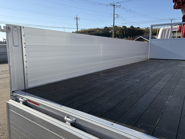 三菱ふそうファイタークレーン4段増トン（6t・8t）[写真10]