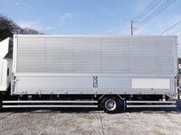 いすゞフォワードアルミウイング中型（4t）[写真10]