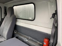 いすゞエルフアルミバン小型（2t・3t）[写真14]