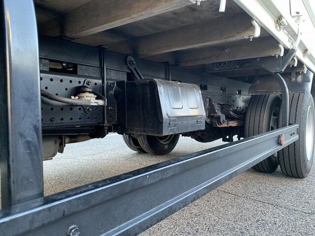 マツダタイタン平ボディ小型（2t・3t）[写真12]