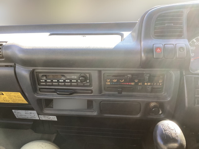 いすゞエルフダンプ小型（2t・3t）[写真37]