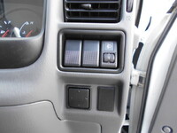 日産バネット平ボディ小型（2t・3t）[写真33]