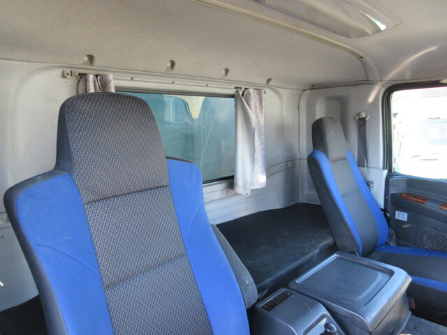 いすゞギガダンプ大型（10t）[写真11]