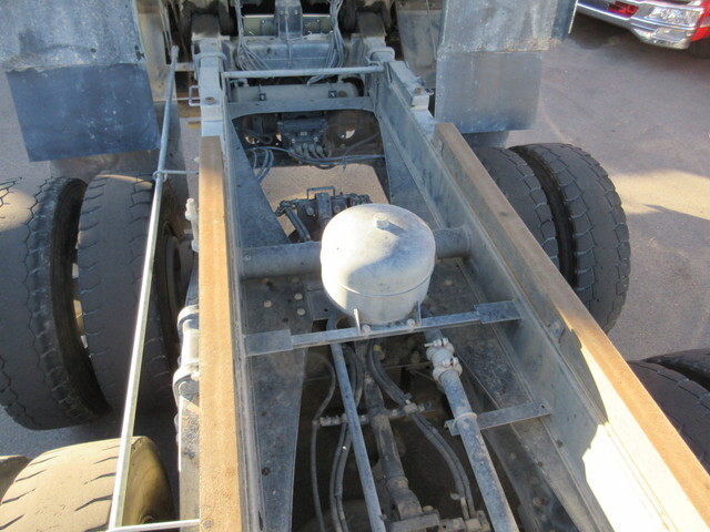 いすゞギガダンプ大型（10t）[写真30]