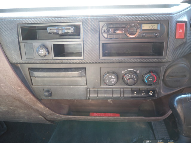 日野レンジャーダンプ中型（4t）[写真38]