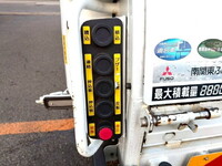 三菱ふそうキャンターパッカー車（塵芥車）小型（2t・3t）[写真15]