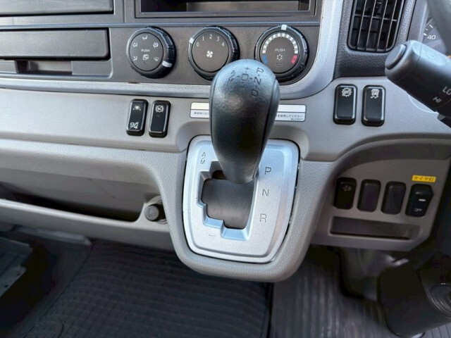 三菱ふそうキャンターパッカー車（塵芥車）小型（2t・3t）[写真28]