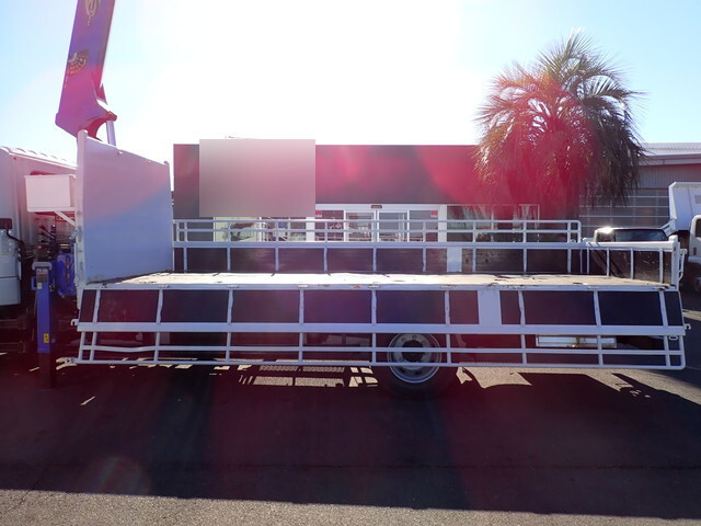 三菱ふそうファイタークレーン5段増トン（6t・8t）[写真16]