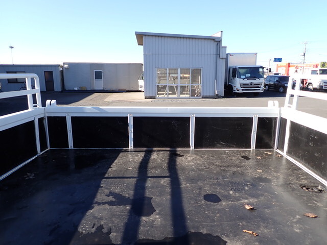 三菱ふそうファイタークレーン5段増トン（6t・8t）[写真17]