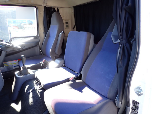 三菱ふそうファイタークレーン5段増トン（6t・8t）[写真31]