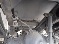 いすゞエルフ冷凍車（冷蔵車）小型（2t・3t）[写真28]