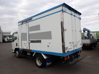 いすゞエルフ冷凍車（冷蔵車）小型（2t・3t）[写真02]