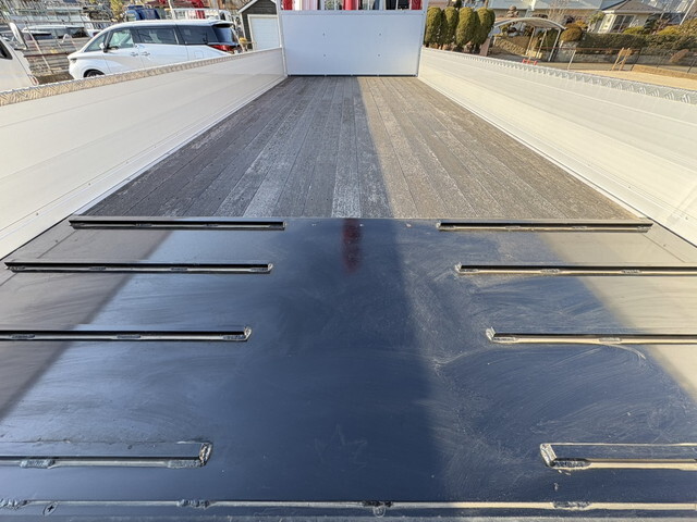 三菱ふそうファイターセルフクレーン4段増トン（6t・8t）[写真12]