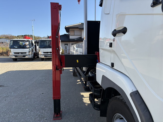 三菱ふそうファイターセルフクレーン4段増トン（6t・8t）[写真14]