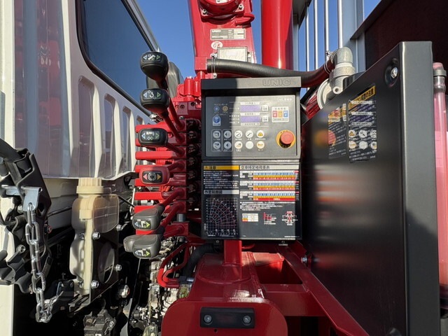 三菱ふそうファイターセルフクレーン4段増トン（6t・8t）[写真16]