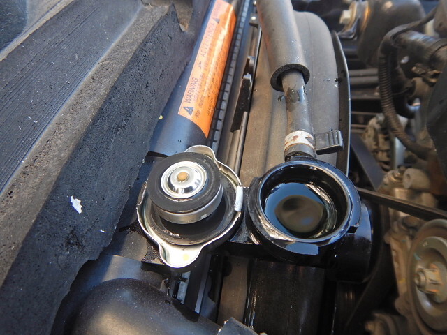 いすゞエルフクレーン5段小型（2t・3t）[写真18]