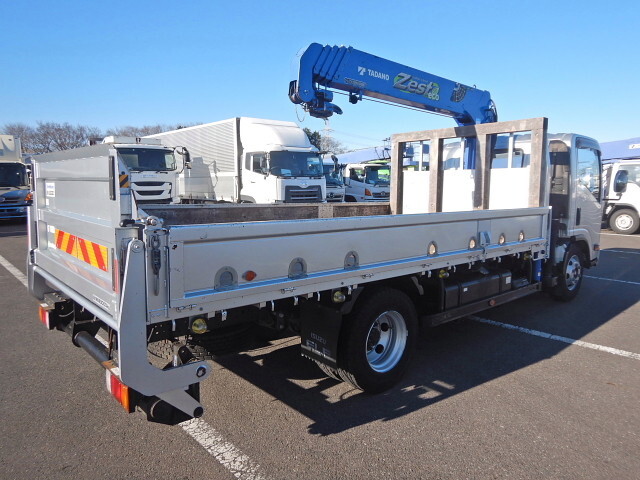 いすゞエルフクレーン5段小型（2t・3t）[写真02]