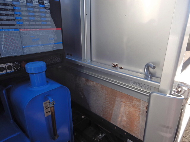 いすゞエルフクレーン5段小型（2t・3t）[写真37]