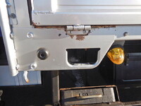 いすゞエルフクレーン5段小型（2t・3t）[写真39]