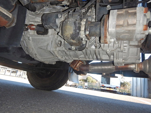 いすゞエルフクレーン5段小型（2t・3t）[写真08]