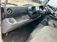 日野デュトロアルミバン小型（2t・3t）[写真32]