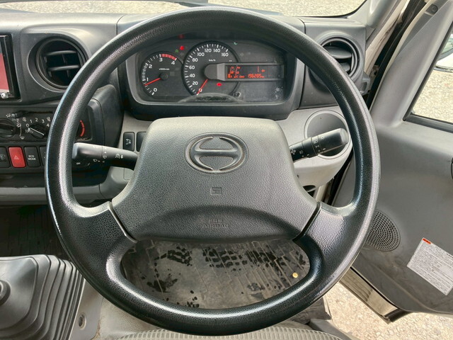 日野デュトロアルミバン小型（2t・3t）[写真35]