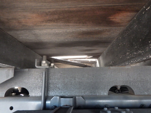 三菱ふそうファイター平ボディ中型（4t）[写真25]