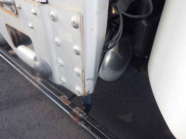 三菱ふそうファイター平ボディ中型（4t）[写真36]