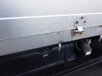 三菱ふそうファイター平ボディ中型（4t）[写真38]