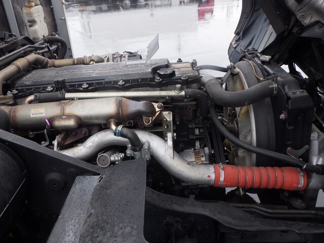 三菱ふそうファイター平ボディ中型（4t）[写真06]