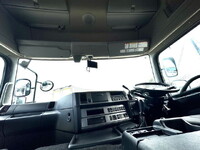 日野プロフィアトレーラーヘッド（トラクターヘッド）大型（10t）[写真13]