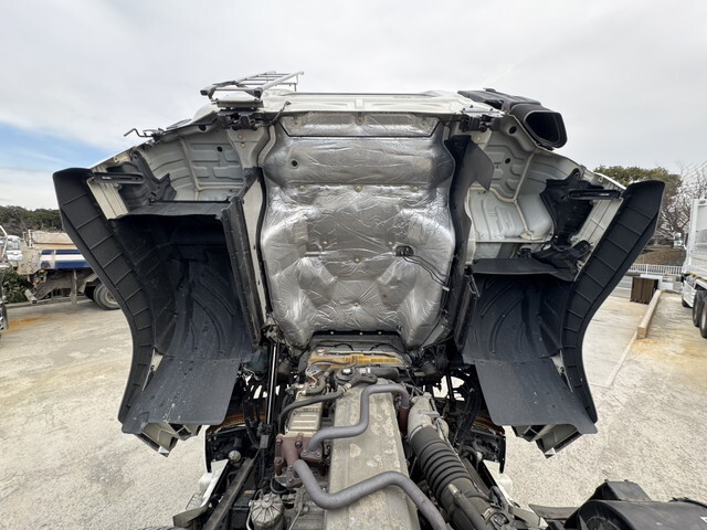 日野プロフィアトレーラーヘッド（トラクターヘッド）大型（10t）[写真19]