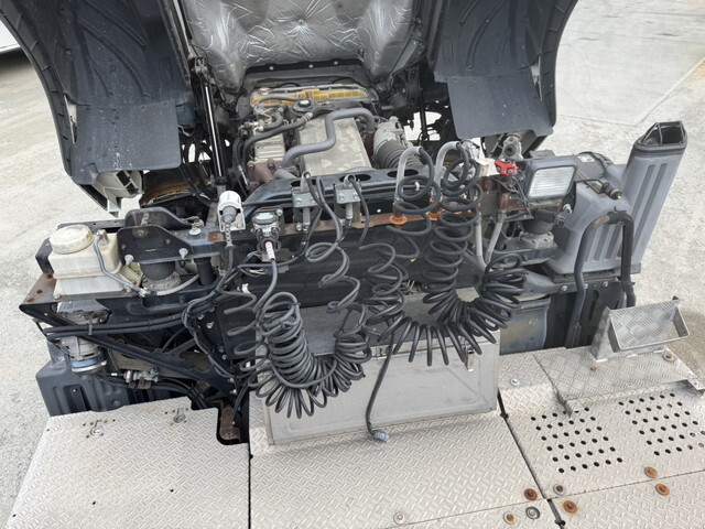 日野プロフィアトレーラーヘッド（トラクターヘッド）大型（10t）[写真27]