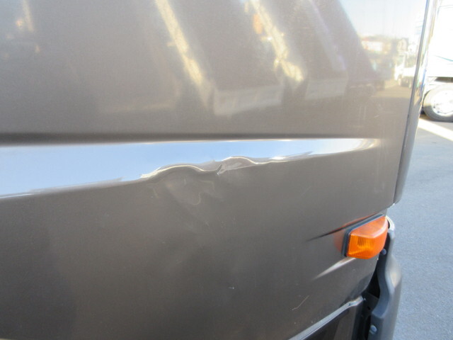 UDトラックスクオンアルミウイング大型（10t）[写真10]