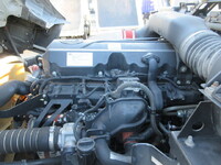 UDトラックスクオンアルミウイング大型（10t）[写真23]