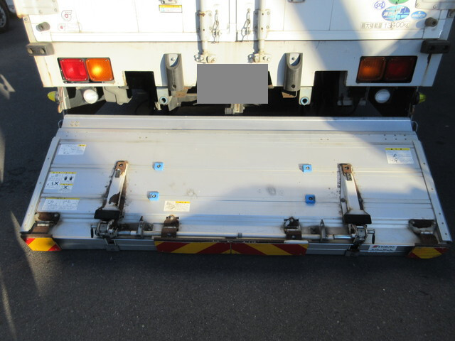 UDトラックスクオンアルミウイング大型（10t）[写真33]