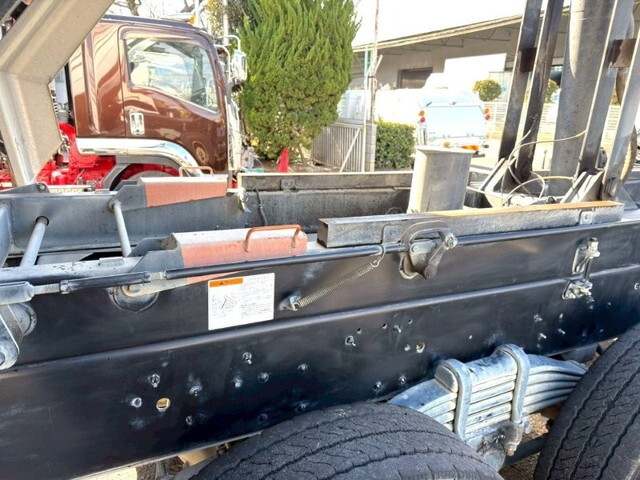 いすゞギガダンプ大型（10t）[写真14]