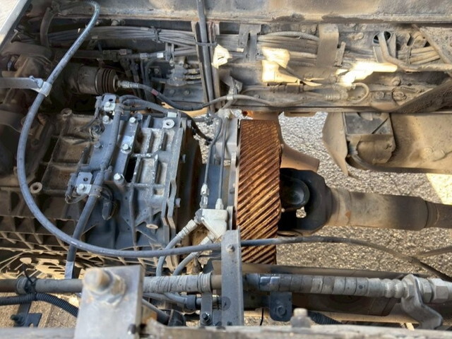 いすゞギガダンプ大型（10t）[写真17]